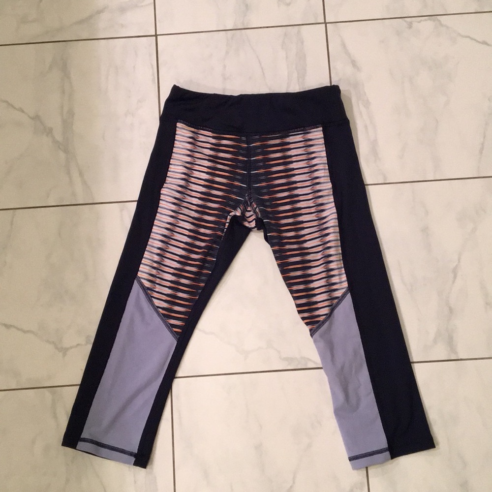 Athletic leggings